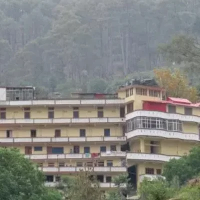 raturi hotel travel giant