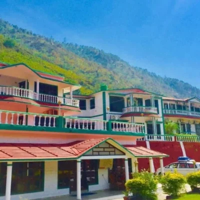sangrila resort travel giant