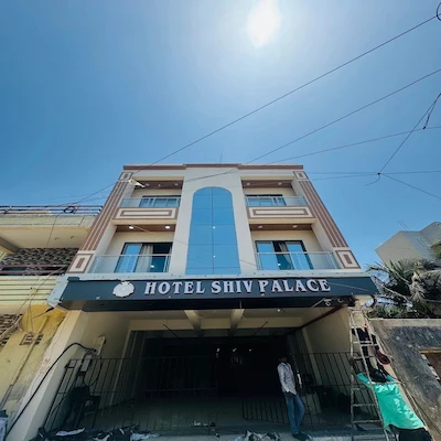 dwarka hotel shiv palace travel giant sn enterprises