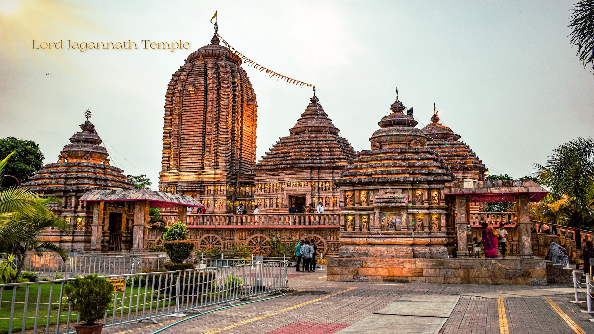 Pride of Odisha Tour Package – 5 Days Puri & Bhubaneswar Trip