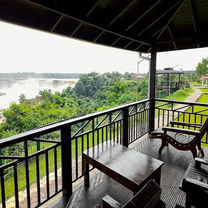 chitrakoot dandami luxury resort travel giant